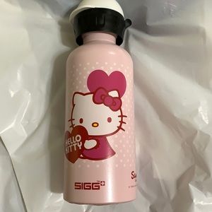👀RARE 🆕 new SIGG x hello kitty Valentine's water bottle 0.4L Swiss made
